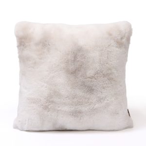 Linde Offwhite faux fur cushion square S
